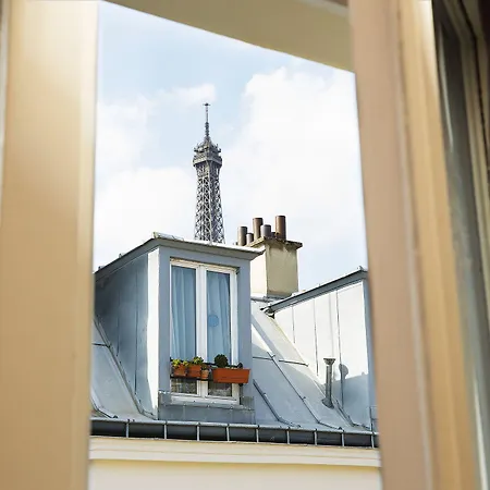호텔 De La Tour Eiffel 2*