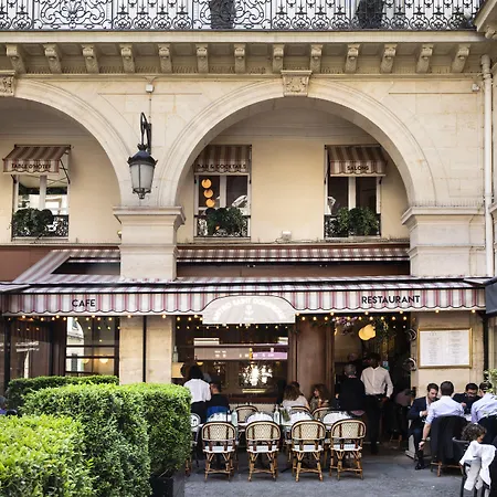 De La Tour Eiffel 2*