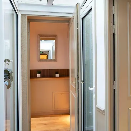 酒店 De La Tour Eiffel 2*