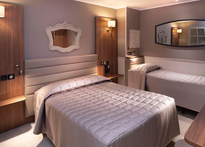 De La Tour Eiffel Hotel Parigi