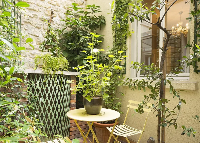 De La Tour Eiffel 2*